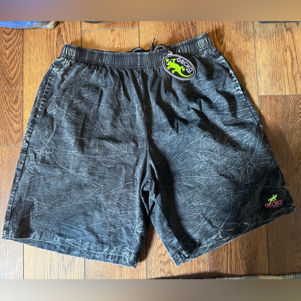 🦎 🩷 Gecko Hawaii Acid Wash Drawstring Shorts NWT 🦎 🩷